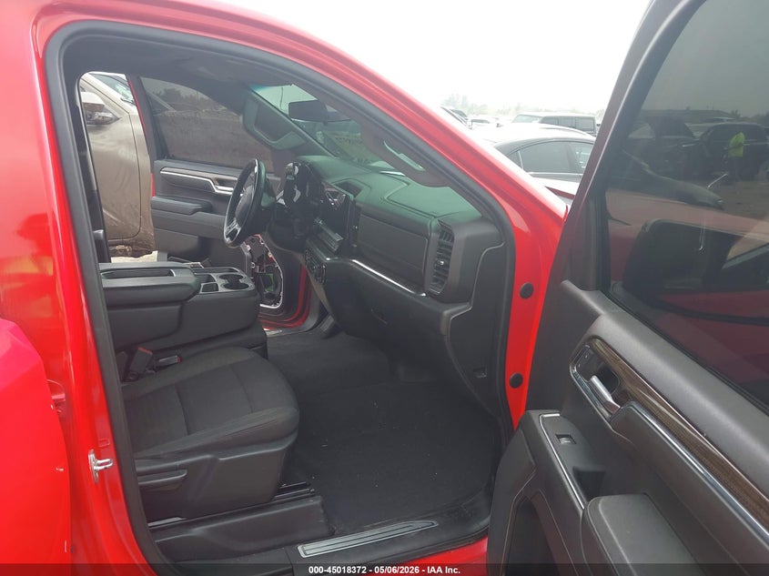 2023 CHEVROLET SILVERADO 1500 4WD STANDARD BED LT — Photo 5