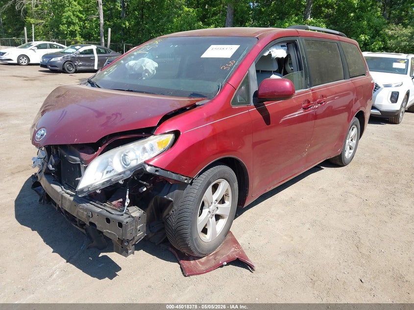 2015 Toyota Sienna Le 8 Passenger 5TDKK3DC9FS648662 photo 1
