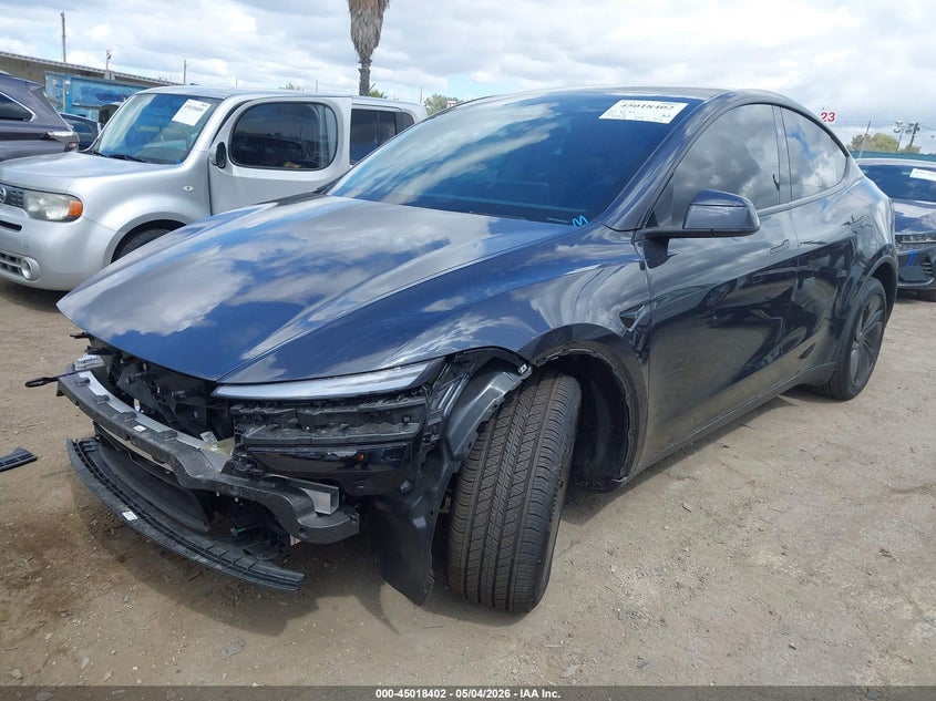 2026 Tesla Model Y 7SAYGDED5TF568352 photo 1