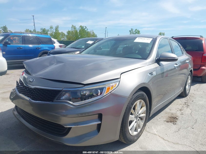 2018 Kia Optima Lx 5XXGT4L33JG182795 photo 1