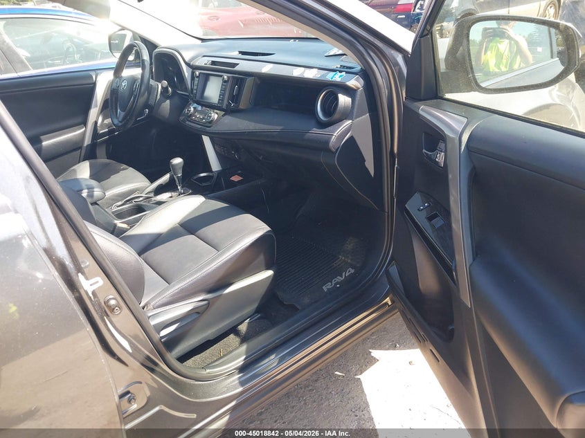 2017 TOYOTA RAV4 HYBRID auction photo 5