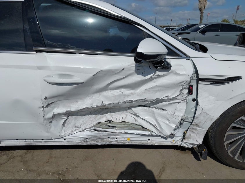 2024 HYUNDAI SONATA HYBRID LIMITED — Photo 6