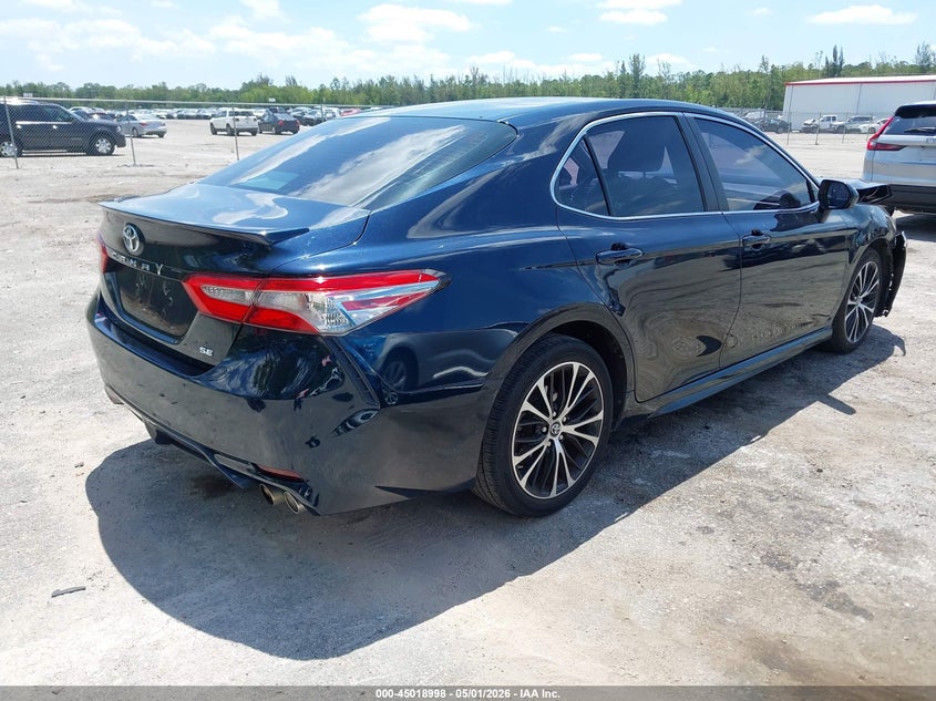2018 TOYOTA CAMRY auction photo 4