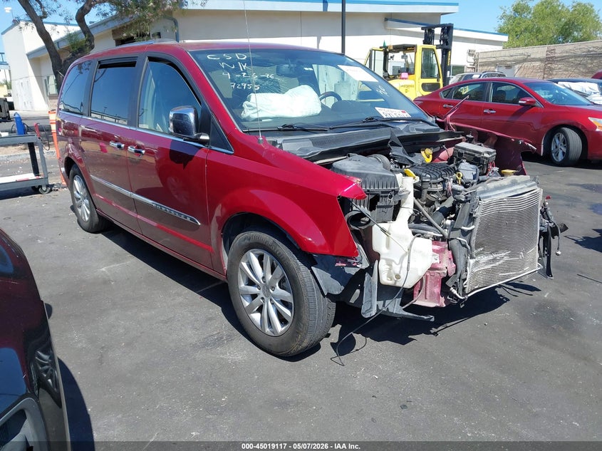 2016 Chrysler Town & Country Limited Platinum