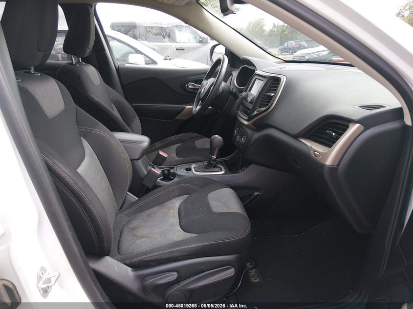 2017 JEEP CHEROKEE auction photo 5