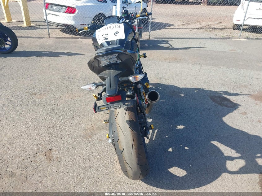 2024 KAWASAKI ZR900 auction photo 6