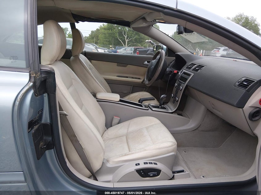 2009 Volvo C70 T5