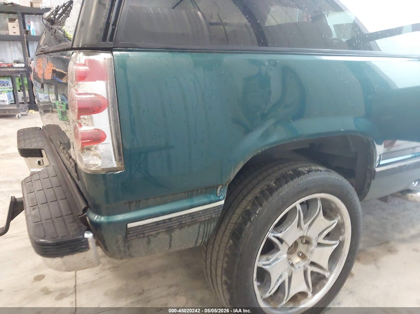 1995 Chevrolet Tahoe K1500 VIN: 3GNEK18KXSG120342 Lot: 45020242
