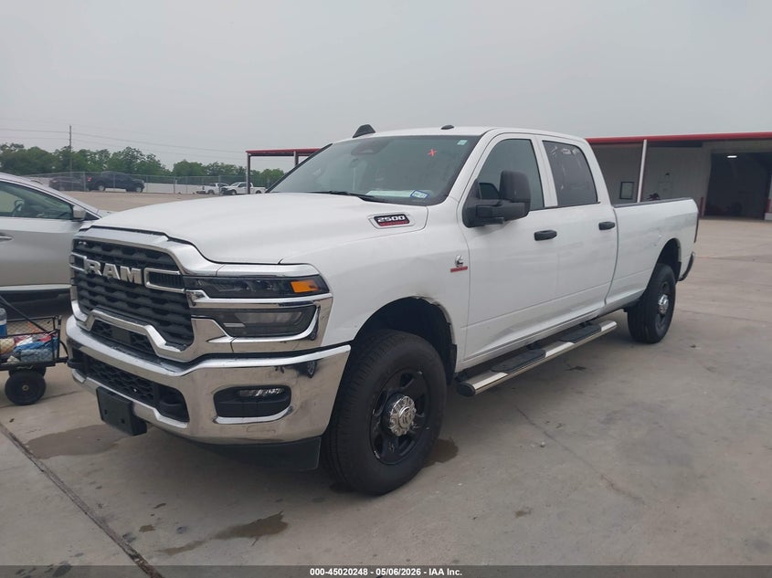 Vin: 3c6ur5hl6sg526576, lot: 45517762, ram 2500 tradesman  4x4 8' box 20252