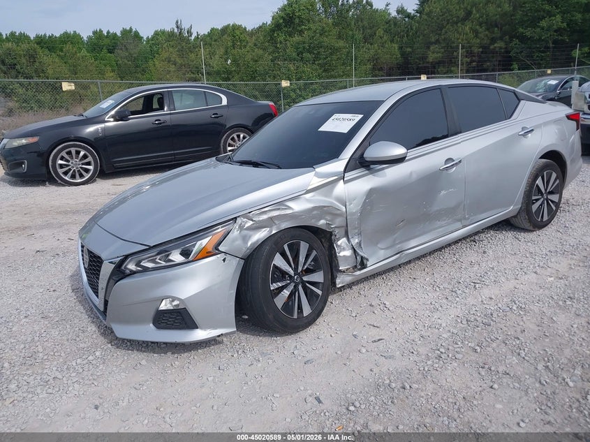 2022 NISSAN ALTIMA auction photo 2