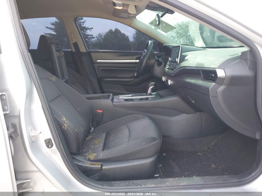 2022 NISSAN ALTIMA auction photo 5