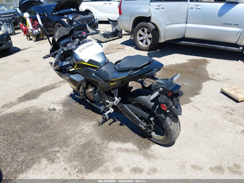 VIN MLHPC6256N5300439 2022 HONDA CBR500 RA