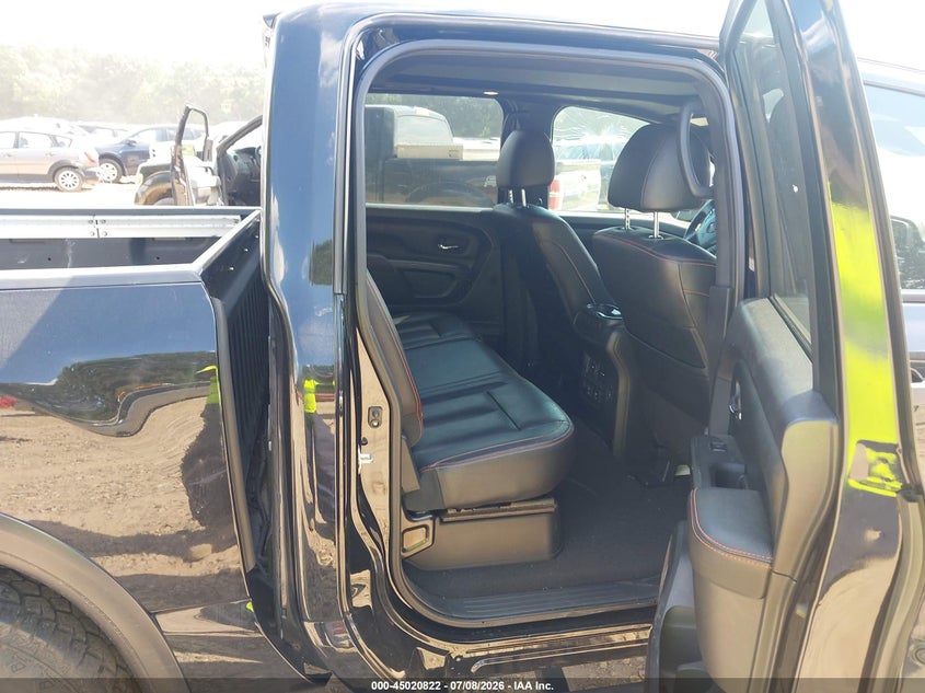 2021 NISSAN TITAN auction photo 8