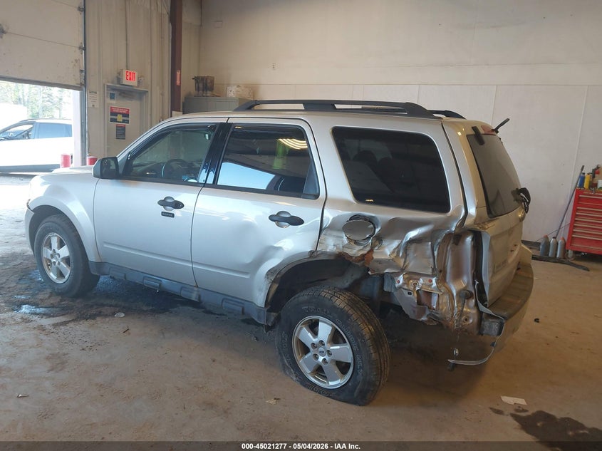 1FMCU9DG0CKC39596 2012 Ford Escape 3.0 Xlt silver