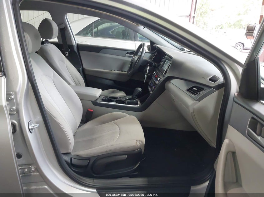 2018 HYUNDAI SONATA auction photo 5
