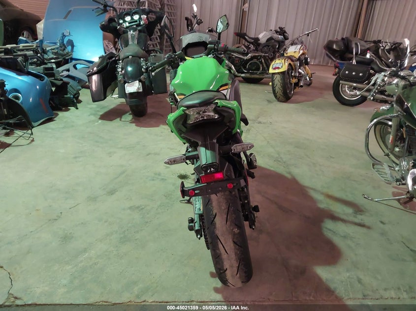 2025 Kawasaki Ex650 P VIN: ML5EXEP12SDAE5135 Lot: 45021359