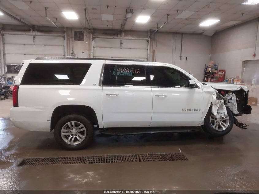 CHEVROLET SUBURBAN - zdjęcie 13