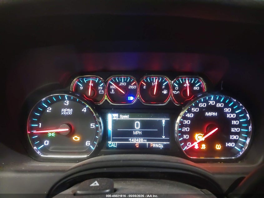 CHEVROLET SUBURBAN - zdjęcie 7