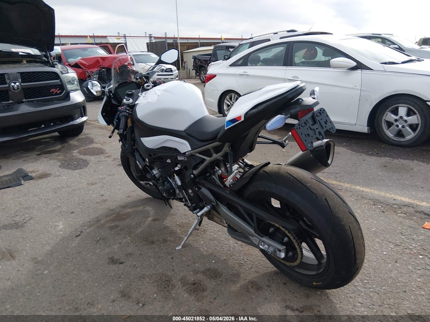 2026 BMW S 1000 auction photo 3
