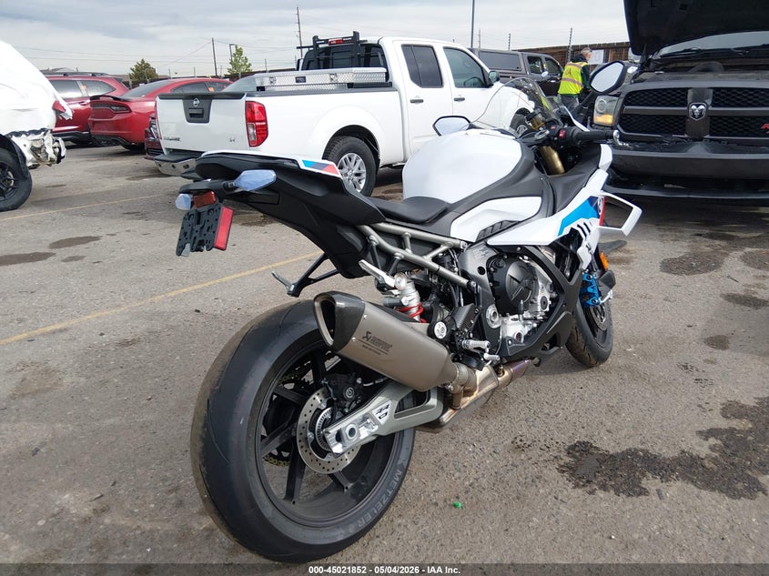 2026 BMW S 1000 auction photo 4