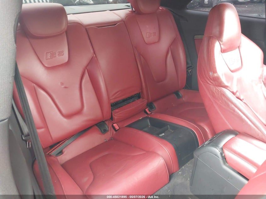 2010 AUDI S5 auction photo 8