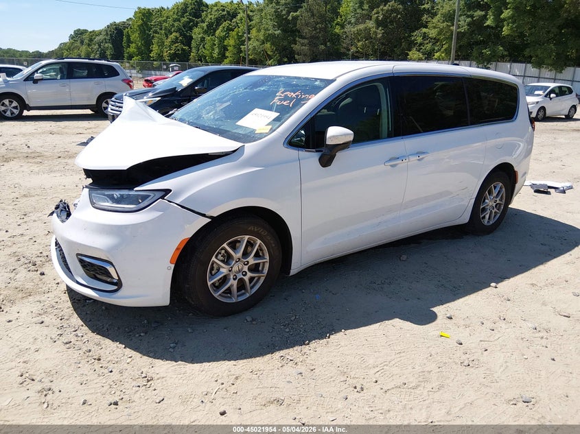 Vin: 2c4rc1bg8pr526522, lot: 45519468, chrysler pacifica touring l 20232