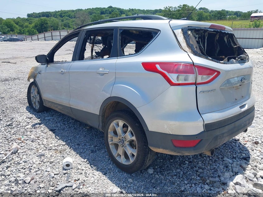 Vin: 1fmcu0hxxdub36343, lot: 45519476, ford escape sel 20133