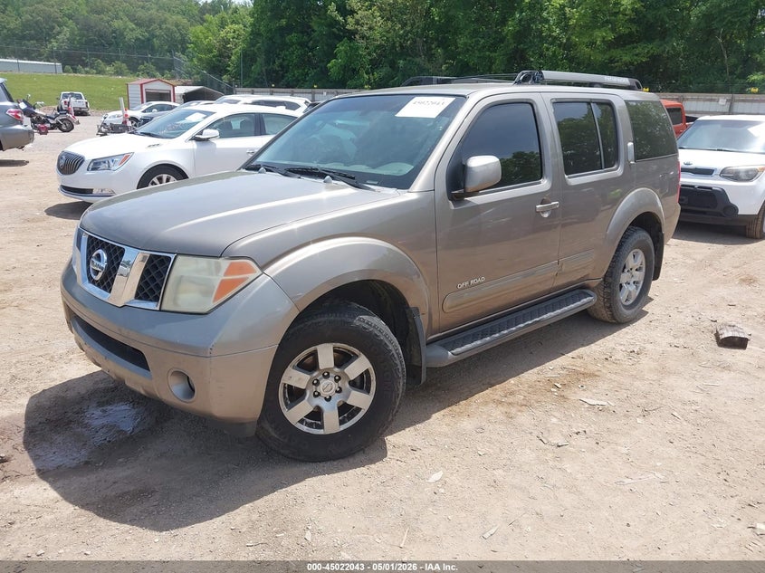 2005 Nissan Pathfinder Se Off-Road
