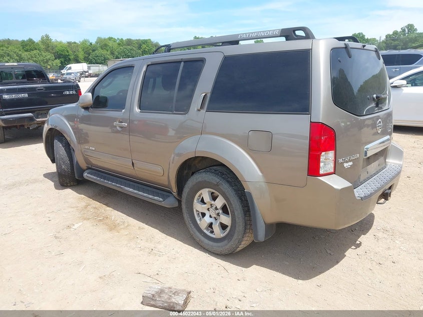 2005 Nissan Pathfinder Se Off-Road