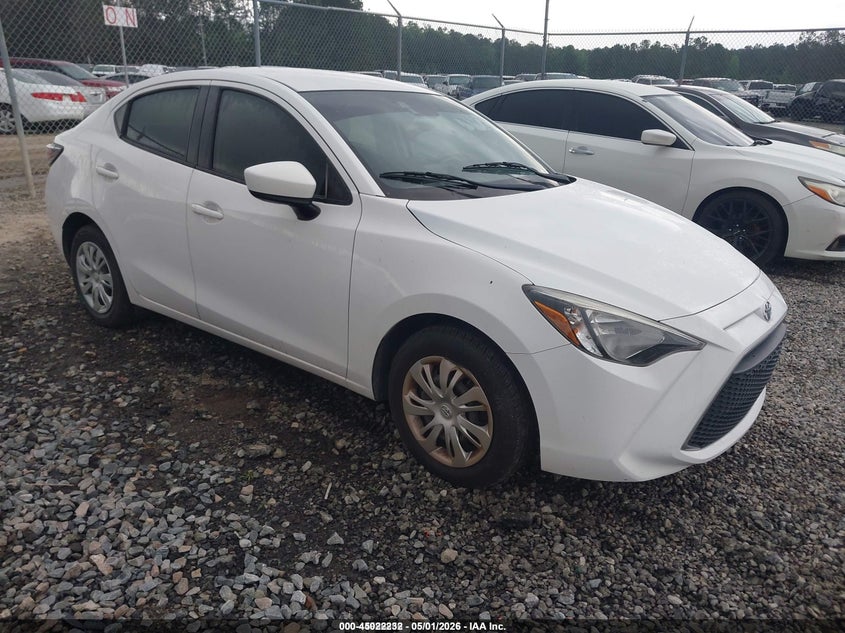 2019 TOYOTA YARIS L