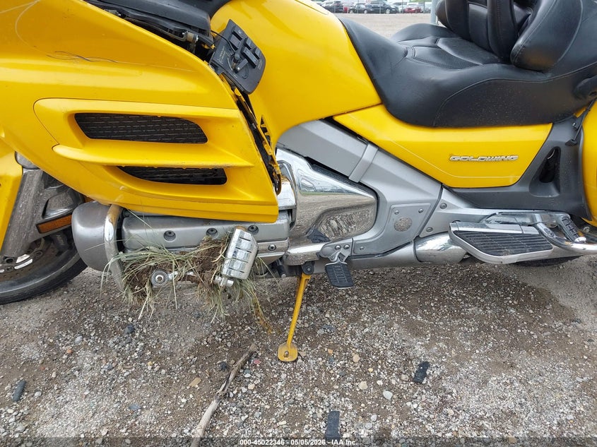 2001 Honda Gl1800 VIN: 1HFSC47031A004736 Lot: 45022346