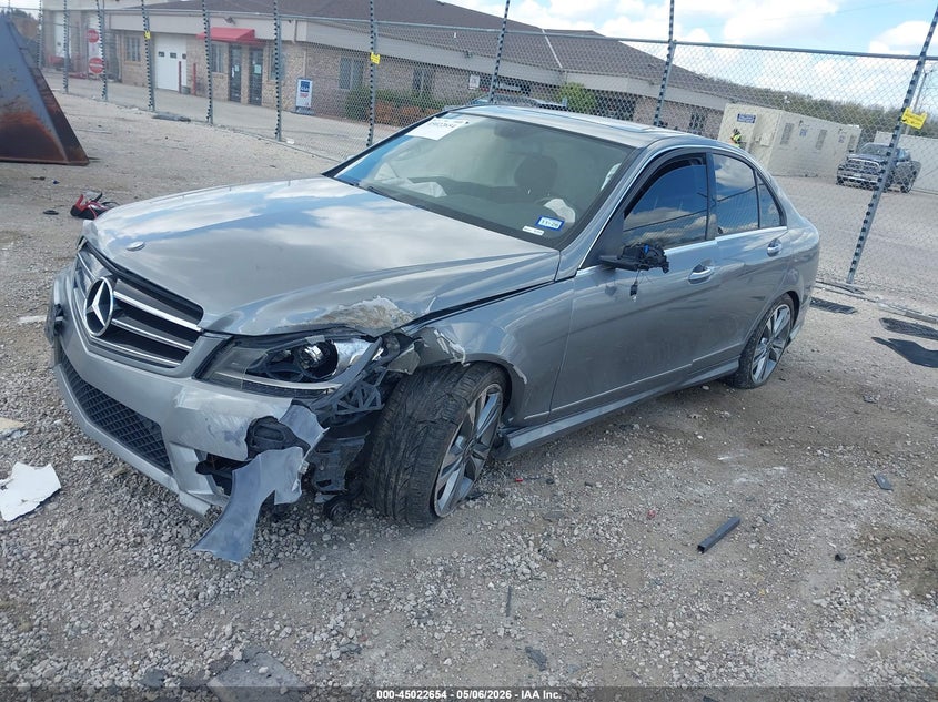 WDDGF4HB1DR300681 2013 Mercedes-Benz C 250 Sport photo 1