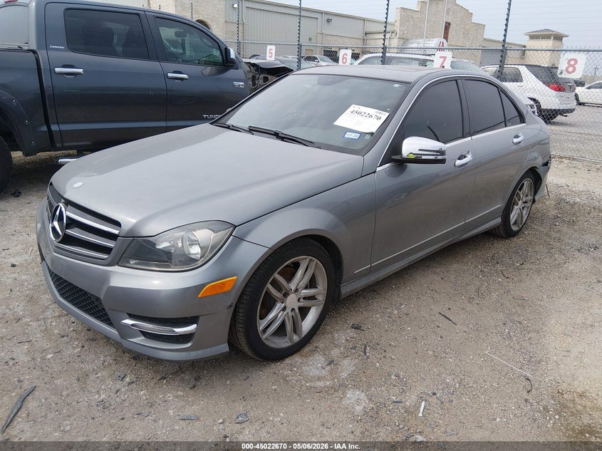 2014 Mercedes-Benz C 250 Sport WDDGF4HB7ER304915 photo 1