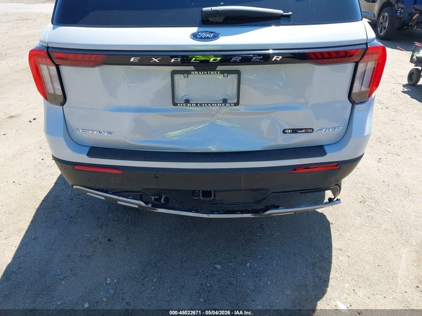2026 FORD EXPLORER auction photo 6