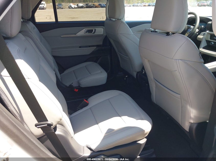 2026 FORD EXPLORER auction photo 8