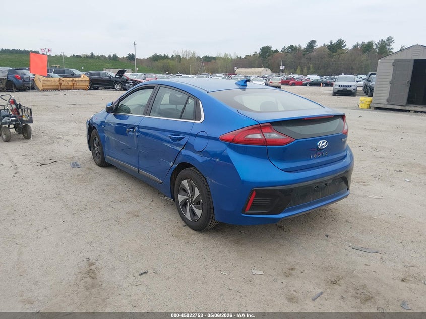 2018 HYUNDAI IONIQ HYBRID auction photo 3