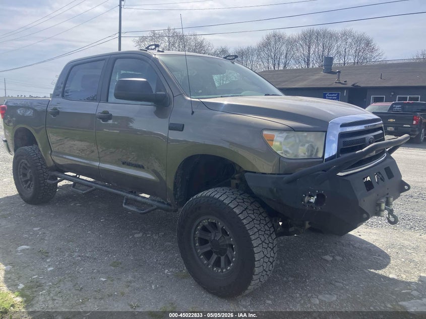 2011 TOYOTA TUNDRA GRADE 5.7L V8