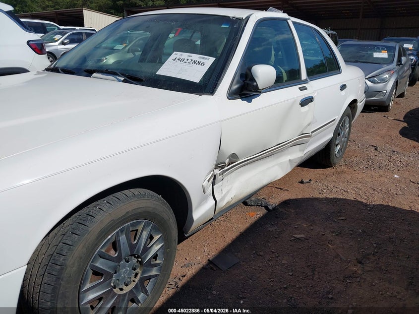 2006 Mercury Grand Marquis Gs VIN: 2MEFM74VX6X638844 Lot: 45022886