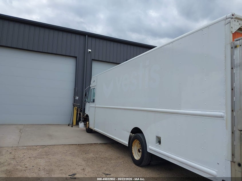 2014 FORD F-59 COMMERCIAL STRIPPED auction photo 3