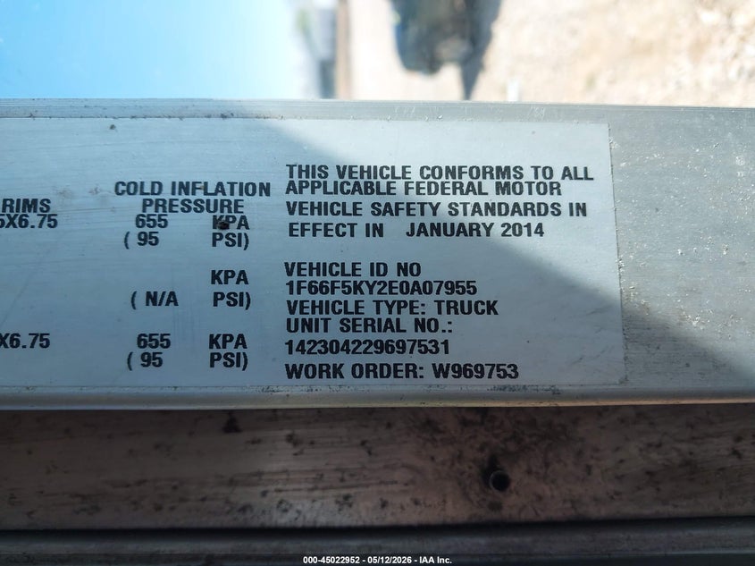 2014 FORD F-59 COMMERCIAL STRIPPED auction photo 8