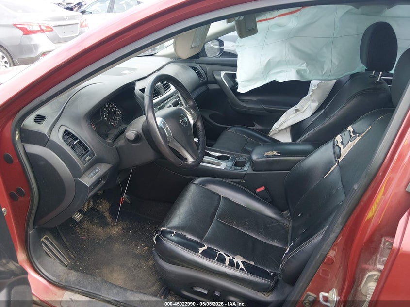 2016 NISSAN ALTIMA auction photo 5
