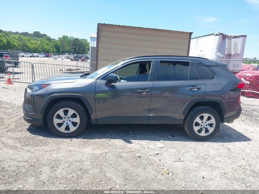 VIN 2T3H1RFV7KW030585 2019 TOYOTA RAV4 LE
