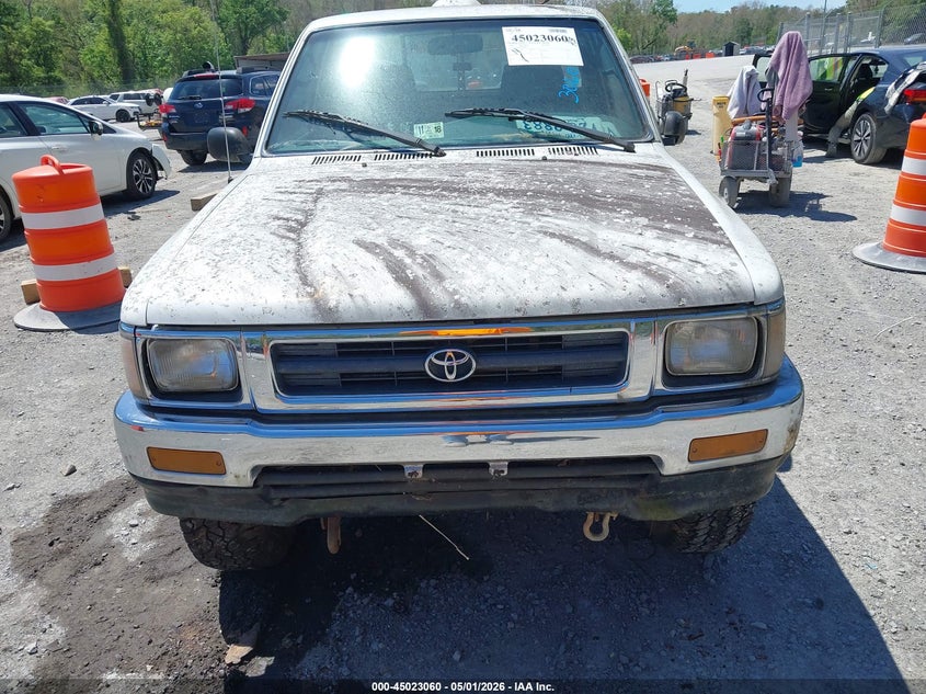 1994 Toyota Pickup 1/2 Ton Shrt Wheelbase/Dx VIN: JT4RN01P9R7069214 Lot: 45023060