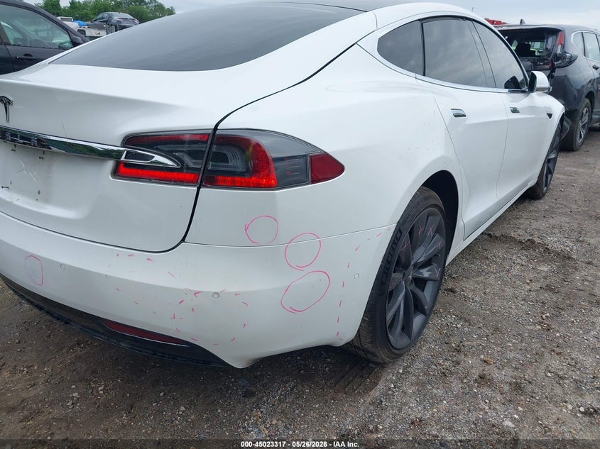 2020 Tesla Model S Long Range Dual Motor All-Wheel Drive/Long Range Plus Dual Motor All-Wheel Drive VIN: 5YJSA1E21LF389338 Lot: 45023317
