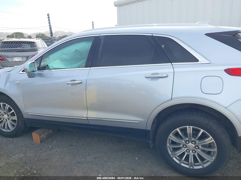 CADILLAC XT5 - zdjęcie 15