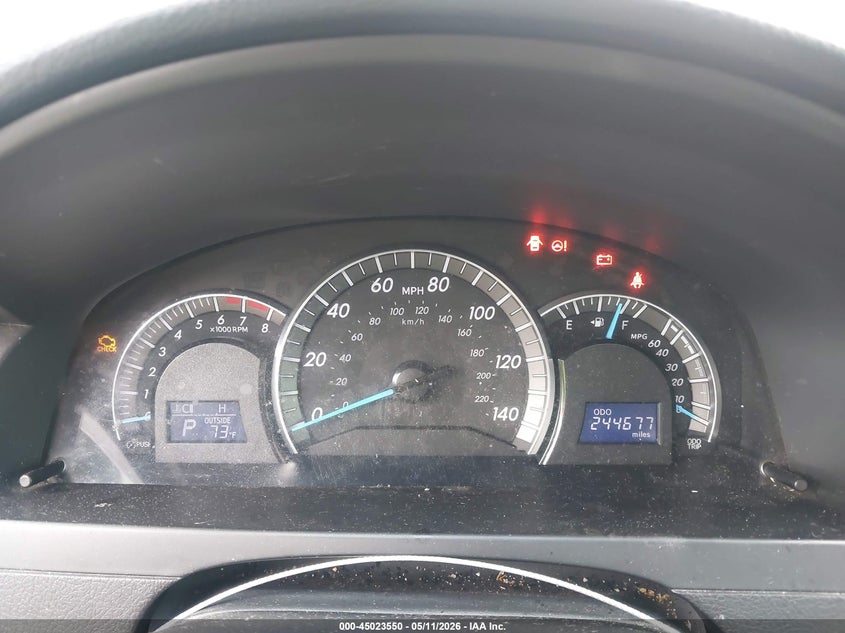 2013 TOYOTA CAMRY auction photo 7