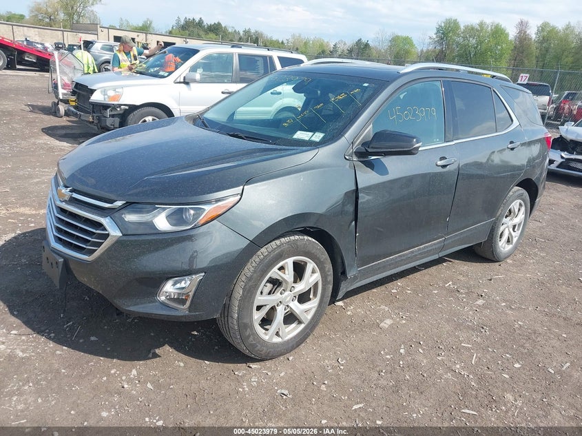 2020 CHEVROLET EQUINOX auction photo 2