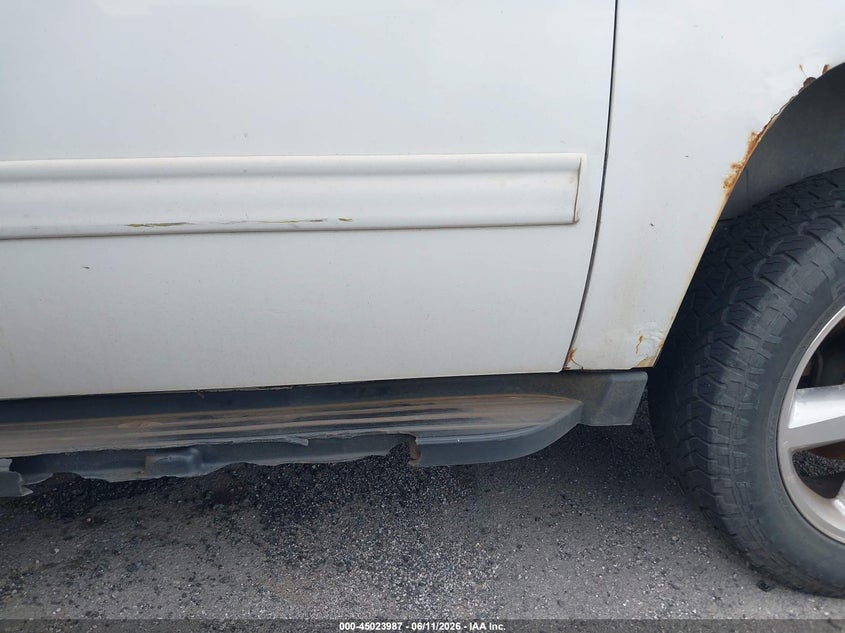 2009 CHEVROLET SUBURBAN 1500 auction photo 6