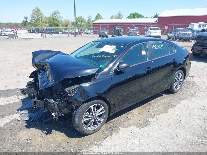 2024 KIA FORTE auction photo 2