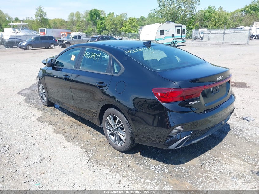2024 KIA FORTE auction photo 3